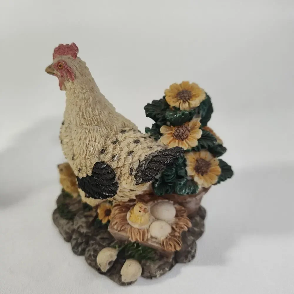 VTG Rooster Chicken Hen Family Resin Figurine Baby Chicks Rooster Cute!_Lot of 2